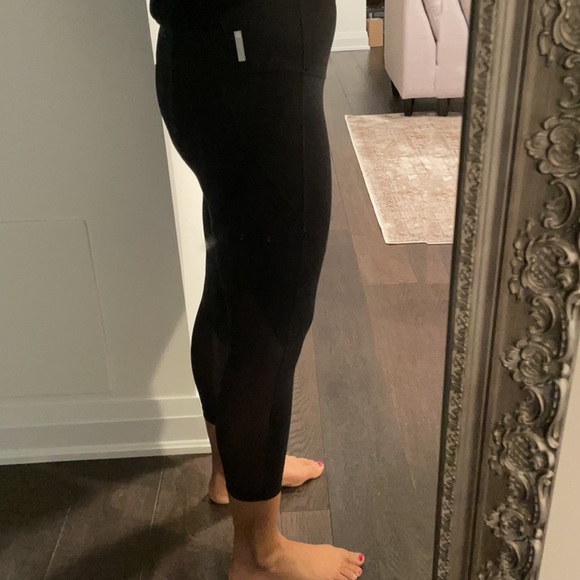 ZELLA | EUC Black Cropped mesh high waist leggings - Picture 4 of 4